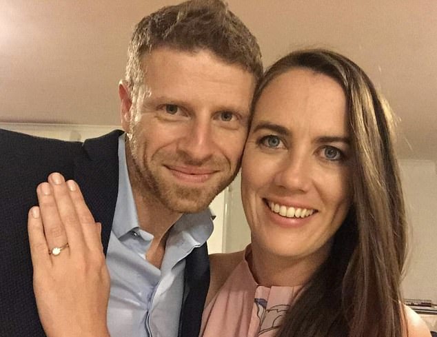 Médico australiano acusado de abuso en línea suspendido: “Sin tolerancia”