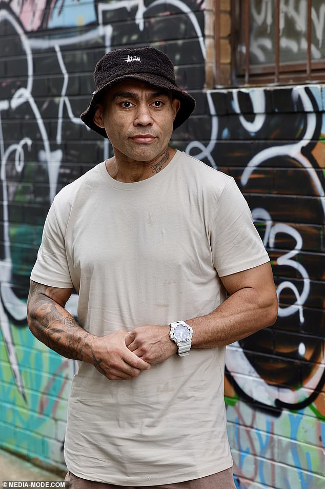 La leyenda del fútbol Nathan Merritt dice que solo le quedan 12 meses de vida después del diagnóstico de cáncer y revela su último deseo