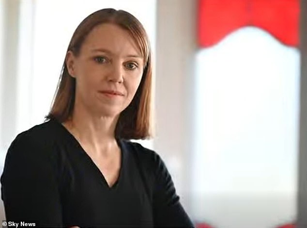 La importante psiquiatra infantil, la Dra. Jillian Spencer, ha perdido su licencia médica