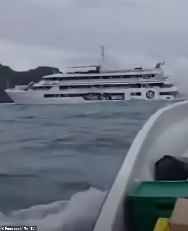 El aterrador momento en que un crucero encalló en una isla tropical famosa por una superproducción de Hollywood provocó un rescate de emergencia.