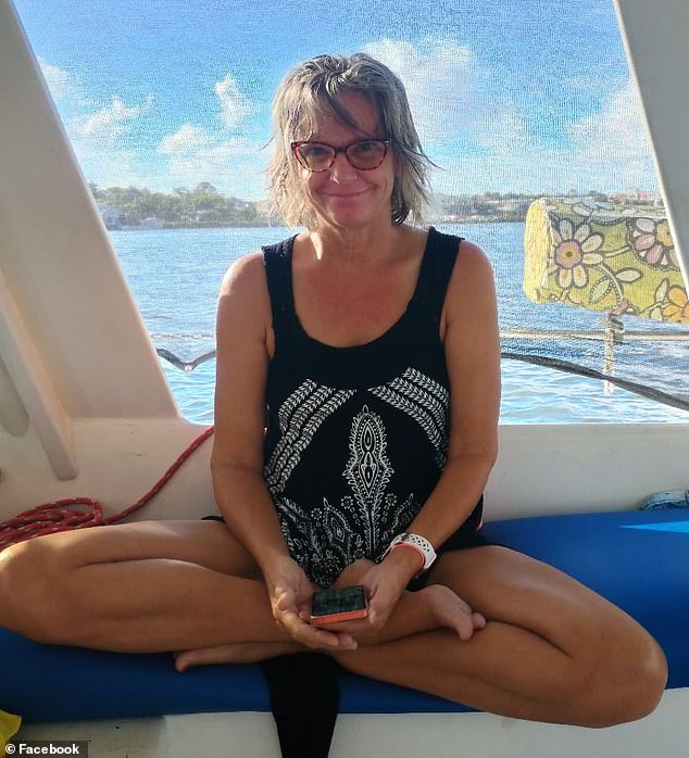 Lynette Hooker encuentra a una estadounidense desaparecida después de caer por la borda en un viaje en barco con su esposo en las Bahamas