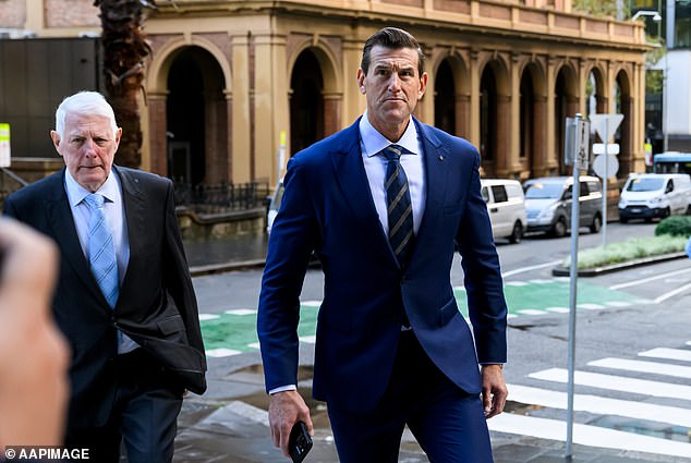 El héroe caído Ben Roberts-Smith pasará dos meses en prisión mientras se enfrenta a un juicio por crímenes de guerra.