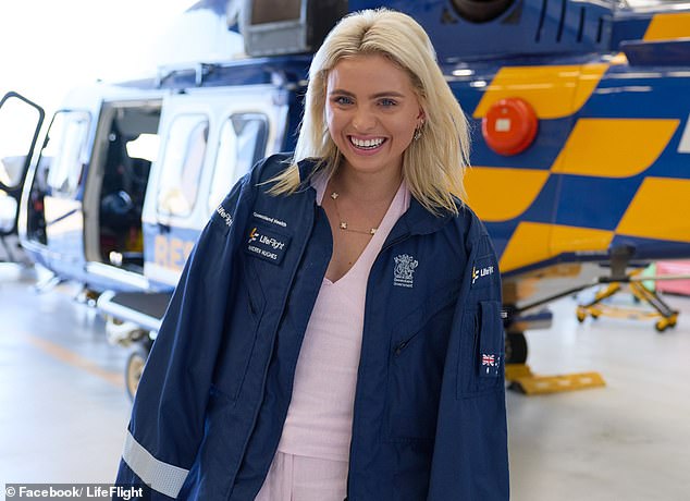 El emotivo reencuentro de la nadadora australiana Alexa Leary con los médicos que le salvaron la vida tras un accidente de bicicleta