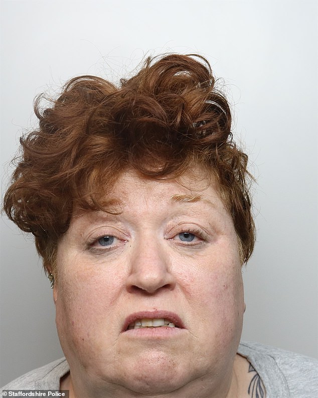 Madre borracha y drogada que se jactaba de ser una ‘piloto de rally’ antes de un accidente a 130 km/h con cinco niños encarcelados