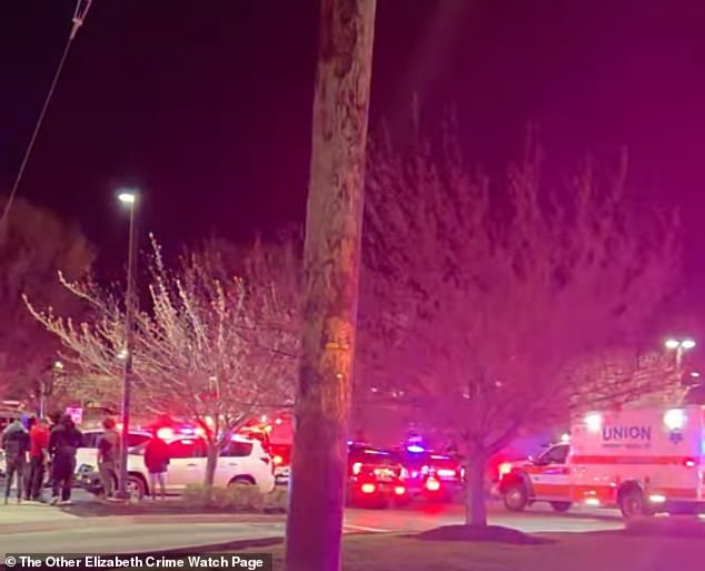 ‘Pistolero enmascarado’ abre fuego en Chick-fil-A, deja un muerto y varios heridos