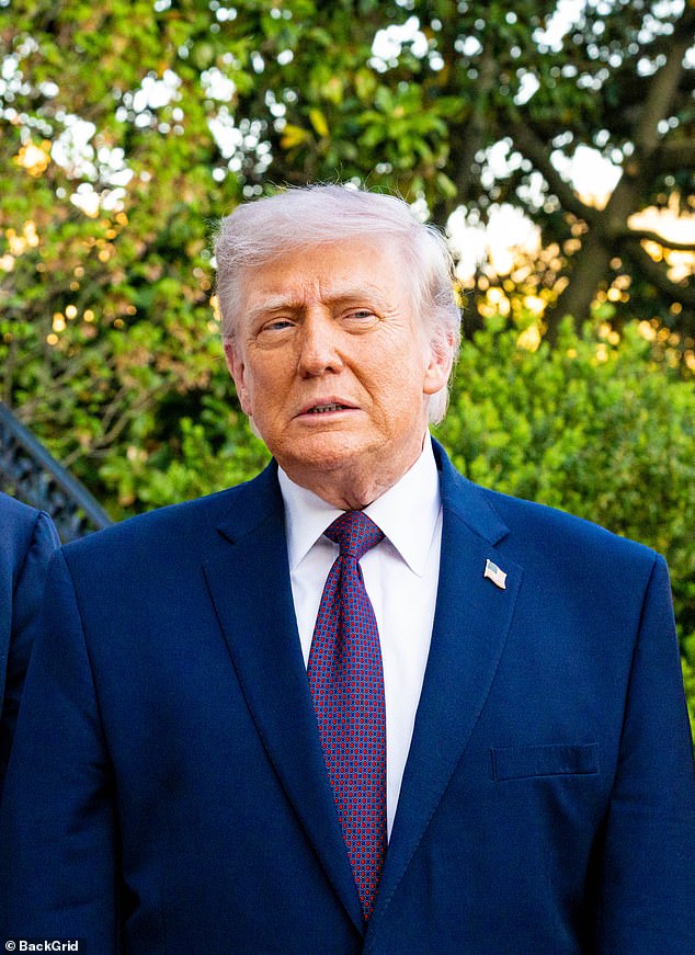 Trump abandona la sugerencia de bombardear a Irán mientras las negociaciones para un acuerdo entran en 48 horas cruciales