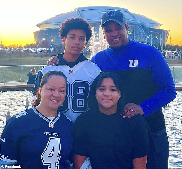 Un alto demócrata mata a la esposa de un dentista y luego fija el plazo para mudarse de la casa de un millón de dólares que comparten con sus dos hijos