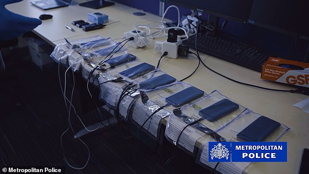 108230025-15780125-The_Met_s_investigation_recovered_a_plethora_of_stolen_phones_fr-a-1_1777567365815.jpg