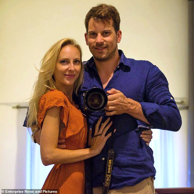 El marido que mató a su esposa finalista de Miss Suiza y la licuó en una licuadora, encarcelado de por vida delante de los padres de la víctima
