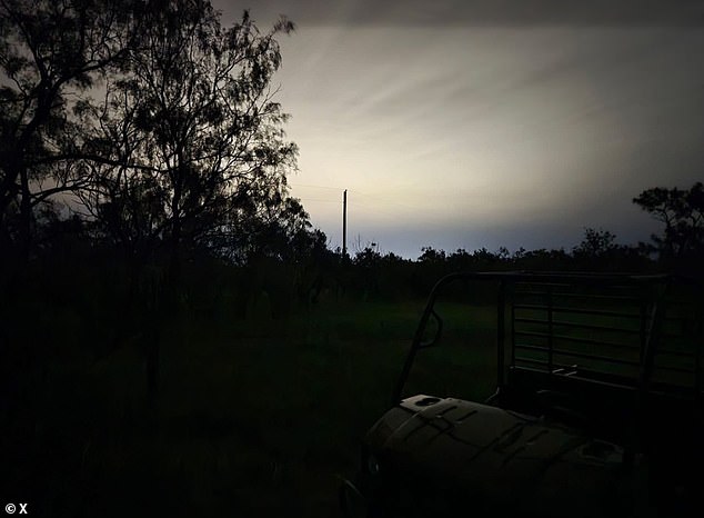 108313765-15782855-An_eerie_image_of_Crowell_rural_Texas_shows_a_bright_white_glow_-a-71_1777660139396.jpg