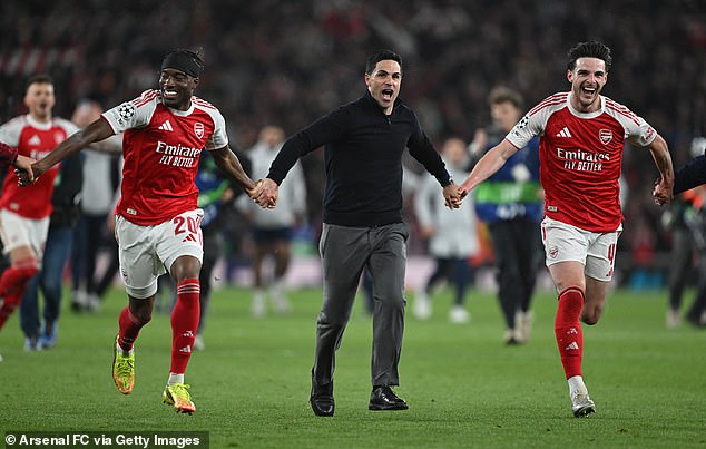 Wayne Rooney acusa al Arsenal de celebrar demasiado después de que los Gunners llegaran a la final de la Liga de Campeones, como Ian Wright les dice a sus fanáticos jubilosos: “¡No se dejen atrapar por la policía celebrando!”