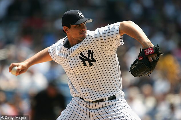 La policía llamó a la casa del ex lanzador de los Yankees nueve veces durante dos años en medio de una amarga disputa prematrimonial con su ex esposa.