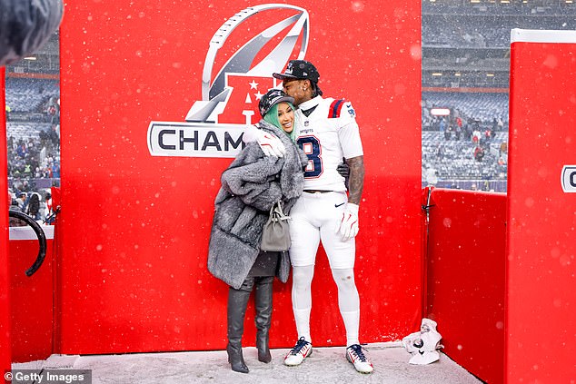 Cardi B y Stefon Diggs hablan sobre la reunión con una actuación conjunta MUY sensible en un evento benéfico