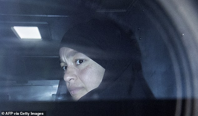 108537821-15809729-Zeinab_Ahmad_31_pictured_will_apply_for_bail_in_the_Melbourne_Ma-m-37_1778552804479.jpg