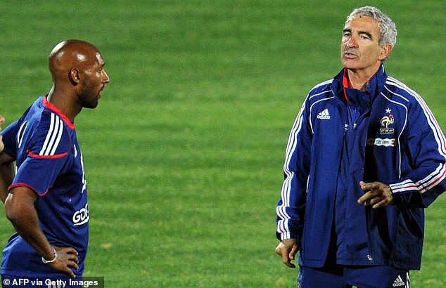 Un diario revela lo que los entrenadores de fútbol realmente piensan de sus jugadores: Thierry Henry – “banal y ensimismado”, Nicolas Anelka – “un completo idiota” y un compañero “estúpido”