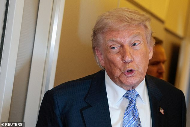 Los contribuyentes demandan a su propio gobierno para pagar la factura de 1.700 millones de dólares del presidente Trump: ‘Me estoy pagando a mí mismo’