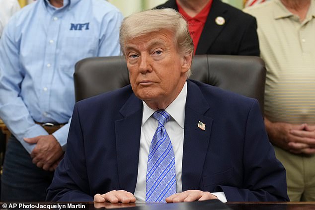 Una señal sorprendente de que Trump es el partido de los perdedores: se cancela la cumbre de crisis de la Casa Blanca mientras los republicanos acuchillan al presidente por más de 1.800 millones de dólares para financiar los disturbios del J6