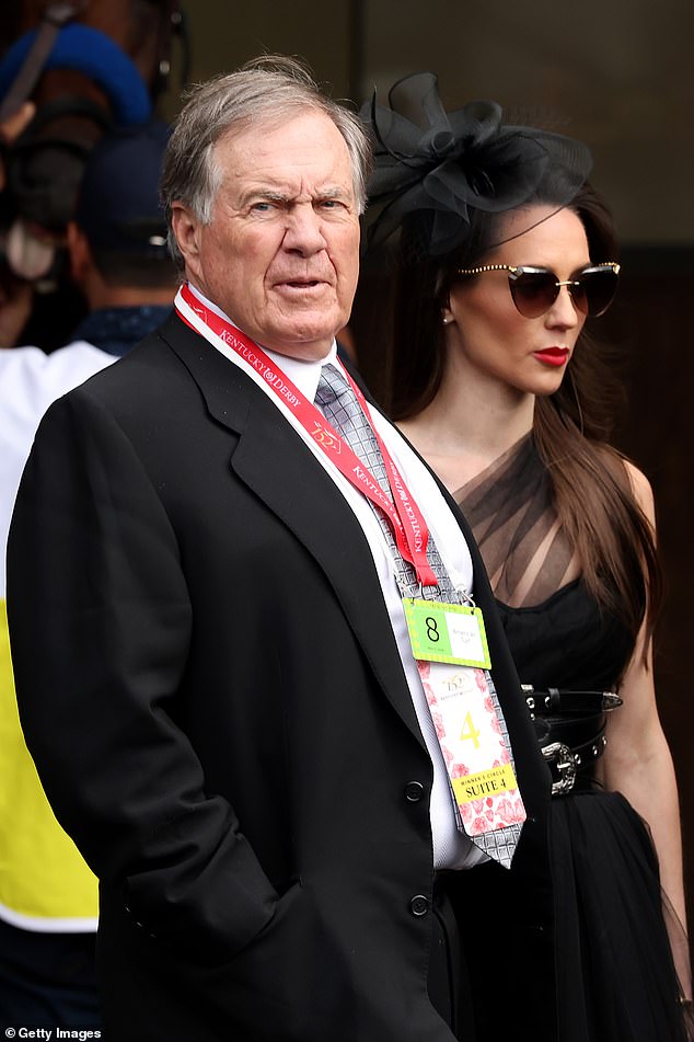 Jordon Hudson golpea a una periodista con un mensaje críptico cuando descubre su extraña petición a los jefes de Bill Belichick