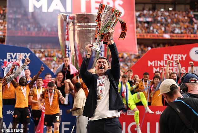 ‘Cuando me enteré por primera vez me reí’: el jefe del Hull, Sergej Jakirovic, dice que el escándalo del Southampton Spygate ES un hazmerreír y el técnico del Middlesbrough, Kim Hellberg, lamenta las dos semanas ‘más duras’ de su carrera