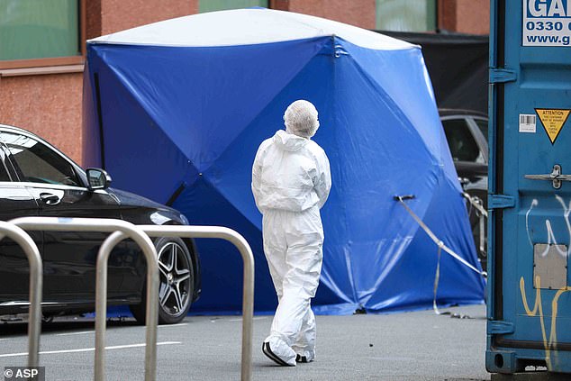Un hombre muere tras caer de un hotel en el centro de la ciudad de Manchester: se inicia una importante investigación