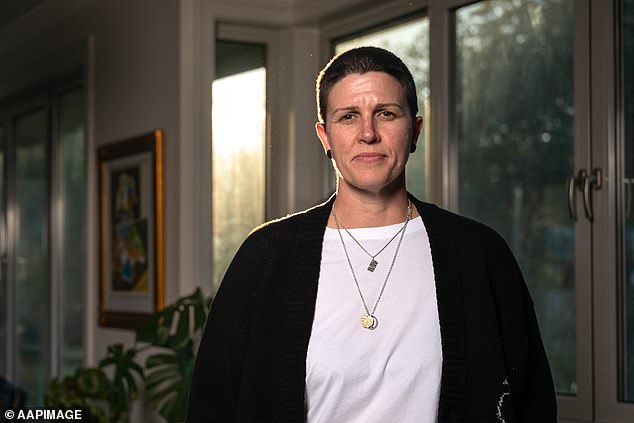 Una madre de Melbourne ignora los síntomas silenciosos antes del diagnóstico devastador de cáncer de intestino: los casos se triplican en los jóvenes australianos