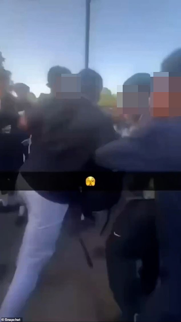 Un joven de 17 años apuñalado en una pelea en Clapham Common, nueve arrestados después de una ‘reunión informal’ masiva