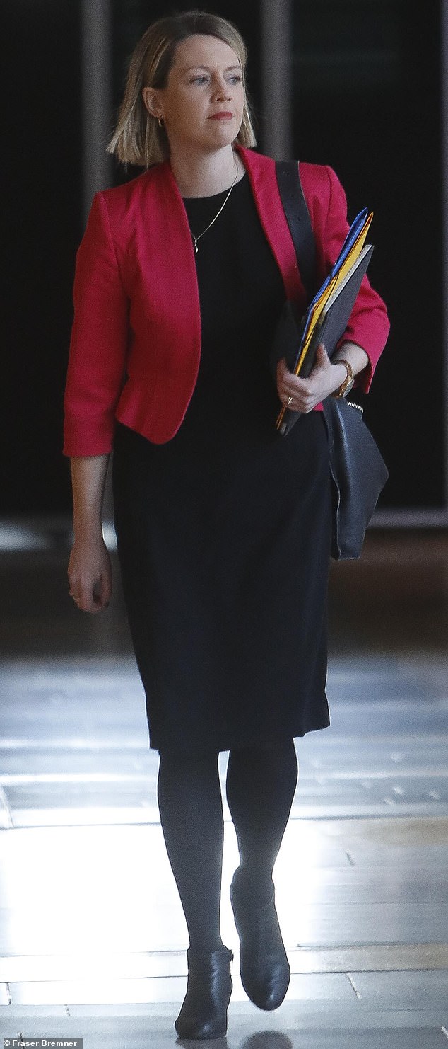 SNP: Nunca recortaremos la factura de 7.000 millones de libras por prestaciones