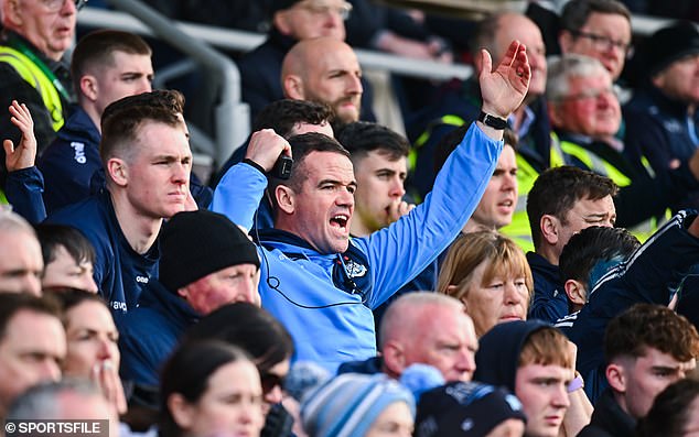 PHILIP LANIGAN: ¿Una ley para Ger Brennan y otra para Jim McGuinness? Los jefes de la GAA dicen que el asunto está cerrado después del drama Kerry-Donegal. Existe un riesgo real de que la competición All-Ireland de este año se defina mediante una variedad de sanciones.