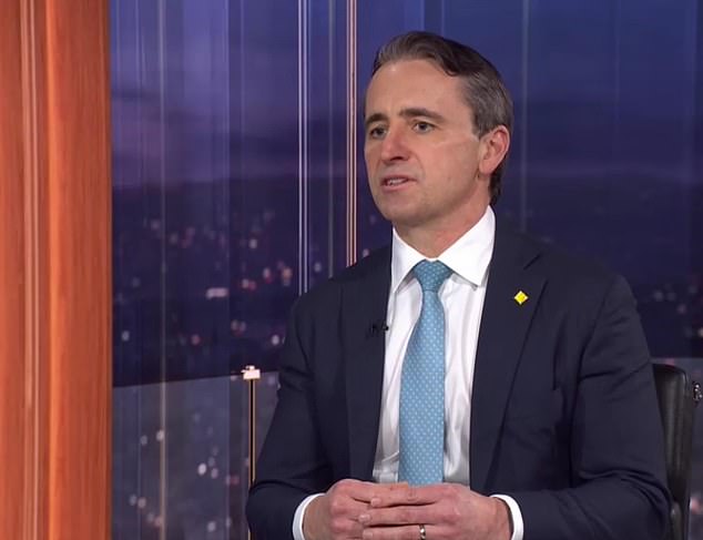 108886635-15850403-Commonwealth_Bank_CEO_Matt_Comyn_picture_has_backed_changes_to_c-m-5_1779829322790.jpg