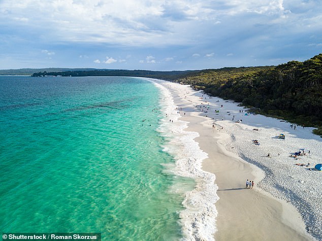 Trágico surfista australiano de 43 años muere después de que él y su compañero fueran sacados del agua en Jervis Bay