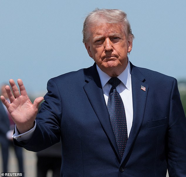 Trump cancela el concierto del 250 cumpleaños de Estados Unidos después de que los artistas se retiraran, lo que atrajo a multitudes como Elvis a convertirse en cabeza de cartel del mitin.