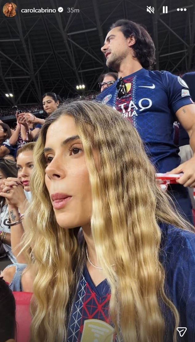 Las estrellas del PSG se unieron en el campo a las glamorosas WAG después de la gloria de la Liga de Campeones: las nerviosas estrellas del Arsenal regresan a Londres con sus familias para el desfile de trofeos de la Premier League