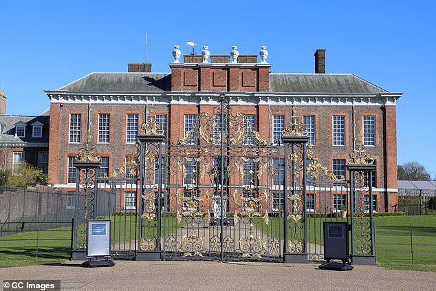 Cinco oficiales armados ‘prohibidos en las residencias reales’ después de que el personal del Palacio de Kensington informara sobre un comportamiento misógino