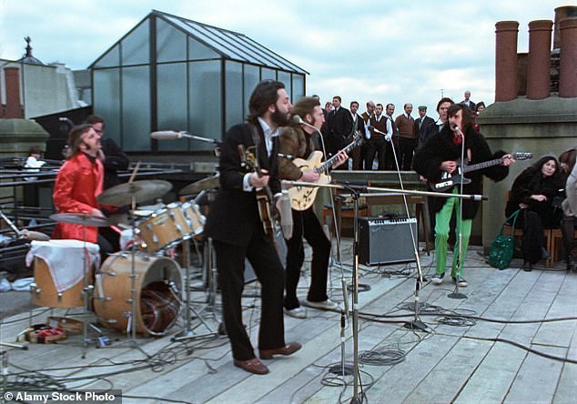 Los planes para los puestos de experiencia de los Beatles en la azotea se detuvieron después de que los vecinos del edificio afirmaran que bloquearía la luz del sol.