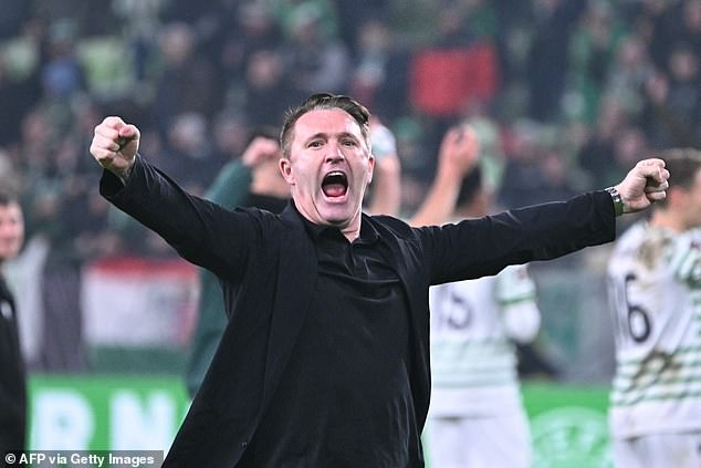 El rey celta Dermot Desmond ha entablado conversaciones con Robbie Keane y Martin O’Neill mientras la batalla por el puesto caliente en Parkhead se convierte en una carrera de dos caballos… y se espera una decisión para el final de la semana.