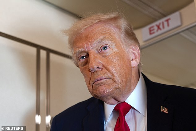 Dentro del audaz complot de Trump para robar la Cámara con dieciséis nuevos escaños
