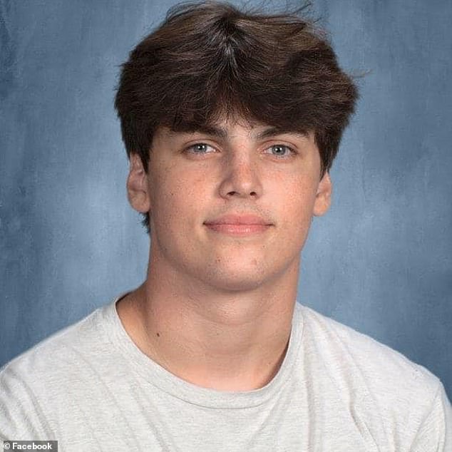 Austin Metcalf dijo repetidamente que no iba a pelear contra Carmelo Anthony, quien ‘provocó’ una discusión antes del fatal apuñalamiento, escuchó el jurado.