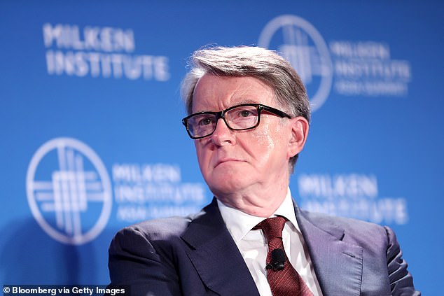 La evidencia de los intentos de Peter Mandelson de influir en una reorganización del gabinete para ganar más influencia política para sus aliados lleva al Met a iniciar una investigación más amplia.
