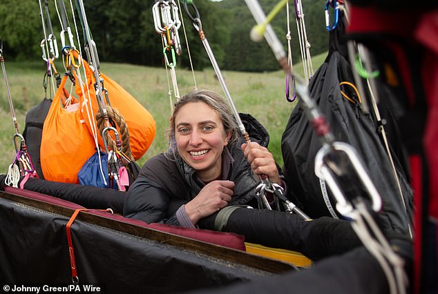 La aventurera británica fue la primera mujer en cruzar el océano Atlántico en un globo de gas hidrógeno