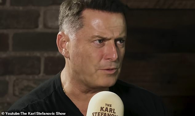 Karl Stefanovic critica al entrenador de Geelong, Chris Scott, por quejarse de los aficionados del Adelaida: “Me escupen todos los días”