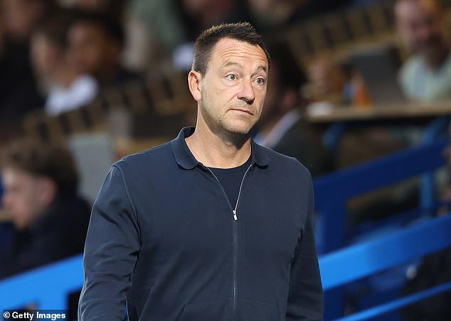 John Terry dice que 11 miembros de la selección inglesa del Mundial no son lo suficientemente buenos para ganar el torneo y Thomas Tuchel tomó “tres o cuatro decisiones equivocadas” sobre sus “mejores jugadores”