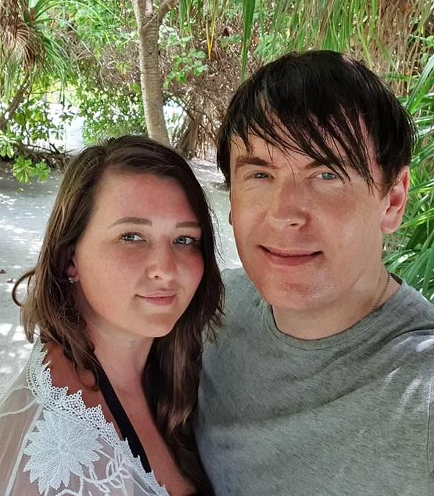 Para sus millones de seguidores de YouTube, la vida fiscalmente inteligente de la familia Ingham en Dubai ciertamente parece envidiable. Pero un secreto que se esconde detrás de escena está a punto de romper su marca…