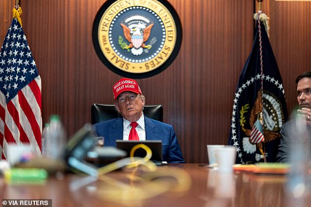 Trump se apresura a ir a la sala de situación mientras se planean bombas en Irán a ‘gran escala’ después del fracaso de las conversaciones