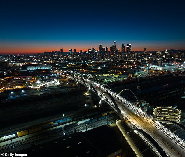 Los Ángeles, gobernada por los demócratas, tiene uno de los peores centros urbanos del mundo, según una nueva encuesta