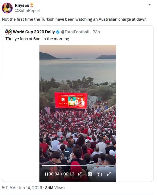 Los fanáticos turcos se burlan de los australianos con fotos de las tumbas de los excavadores de Gallipoli y burlándose de la camiseta de Anzac después de la victoria de los Socceroos en la Copa Mundial.