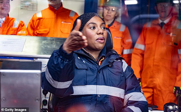 109369021-15902159-Kemi_Badenoch_has_blamed_net_zero_zealots_in_Westminster_and_Hol-a-81_1781557079797.jpg