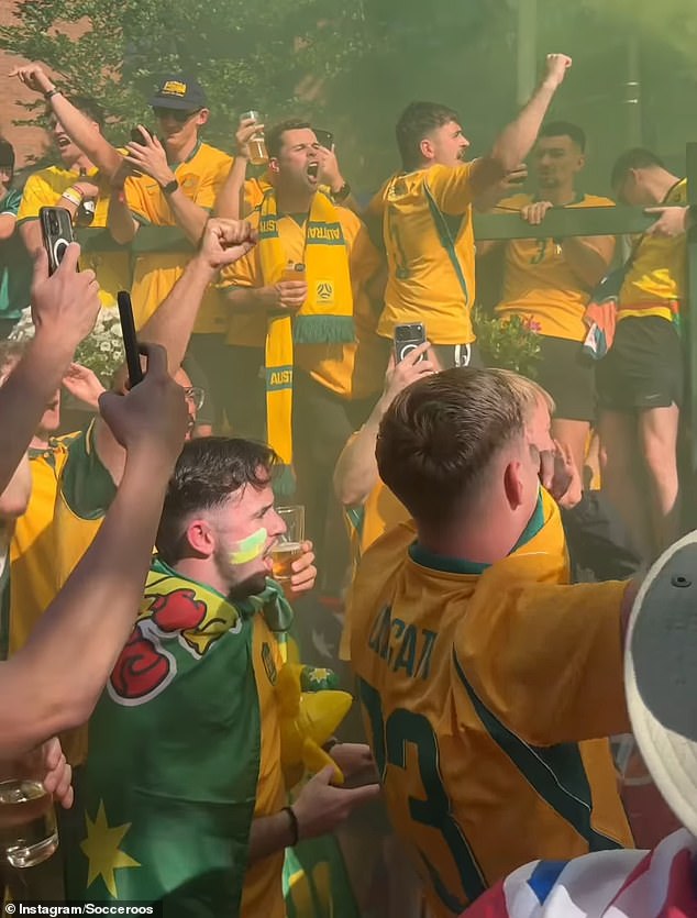 Los fanáticos de los Socceroos cantan el controvertido cántico de ‘delincuente sexual’ de Trump mientras se avecina el partido de rencor de la Copa Mundial contra Estados Unidos