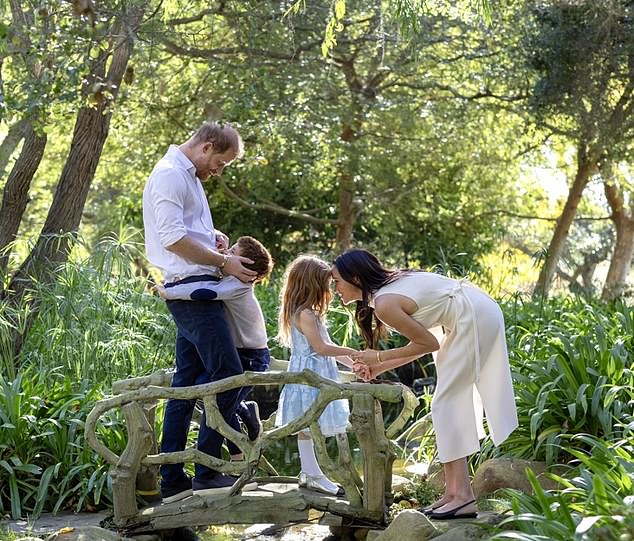 Meghan y el príncipe Harry se quedarán en la residencia real cuando regresen al Reino Unido con sus hijos el próximo mes.