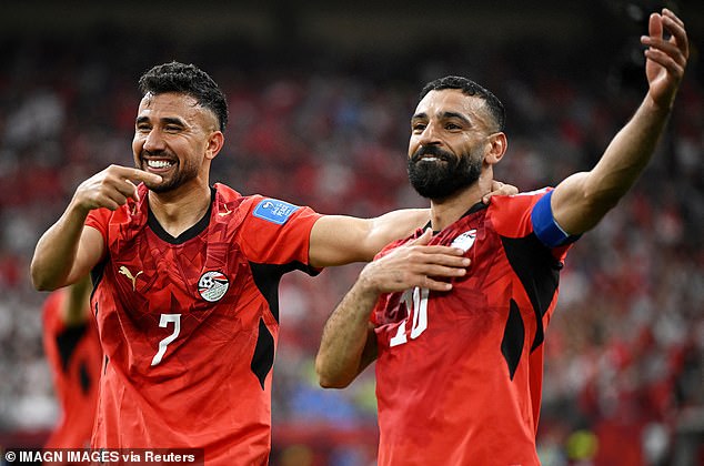 Mohamed Salah protagoniza la victoria de Egipto sobre Nueva Zelanda, colista del ranking, para lograr su primera victoria en un Mundial