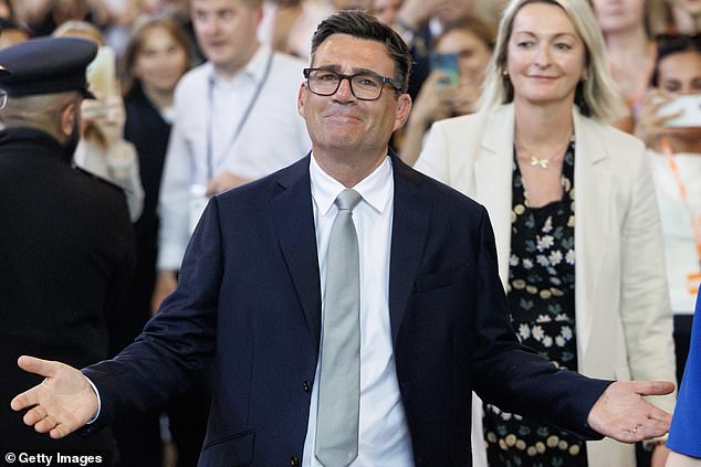 ¿Alguien puede detener a Andy? El ex marine Al Carnes y el leal a Stormer Darren Jones están desafiando a Burnham por las llaves del número 10